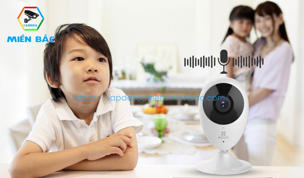 Camera Ezviz C2C 1.0MP hỗ trợ đàm thoại 2 chiều