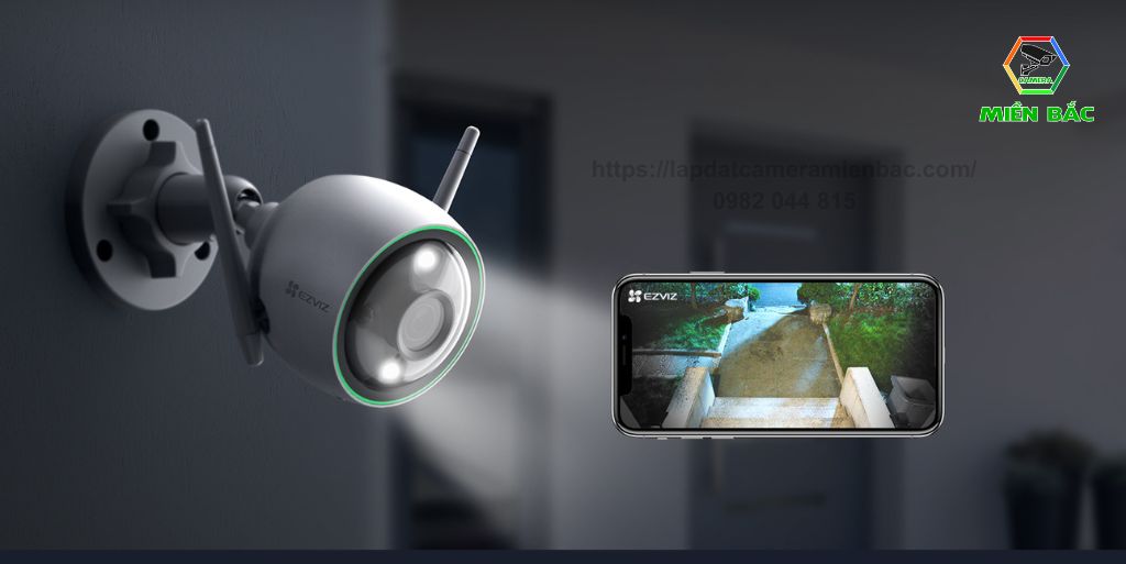 Camera Ezviz CS-C3N-A0-3H2WFRL ghi hình với màu sắc ban đêm trong bóng tối lên tới bán kính 30m