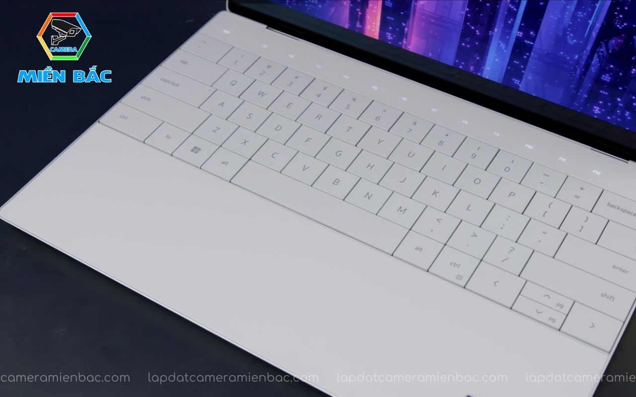 Laptop Dell XPS 13 Plus 9320 Core i5-1240P 8 Laptop Dell 9320 có thiết kế bàn phím và touchpad đặc biệt